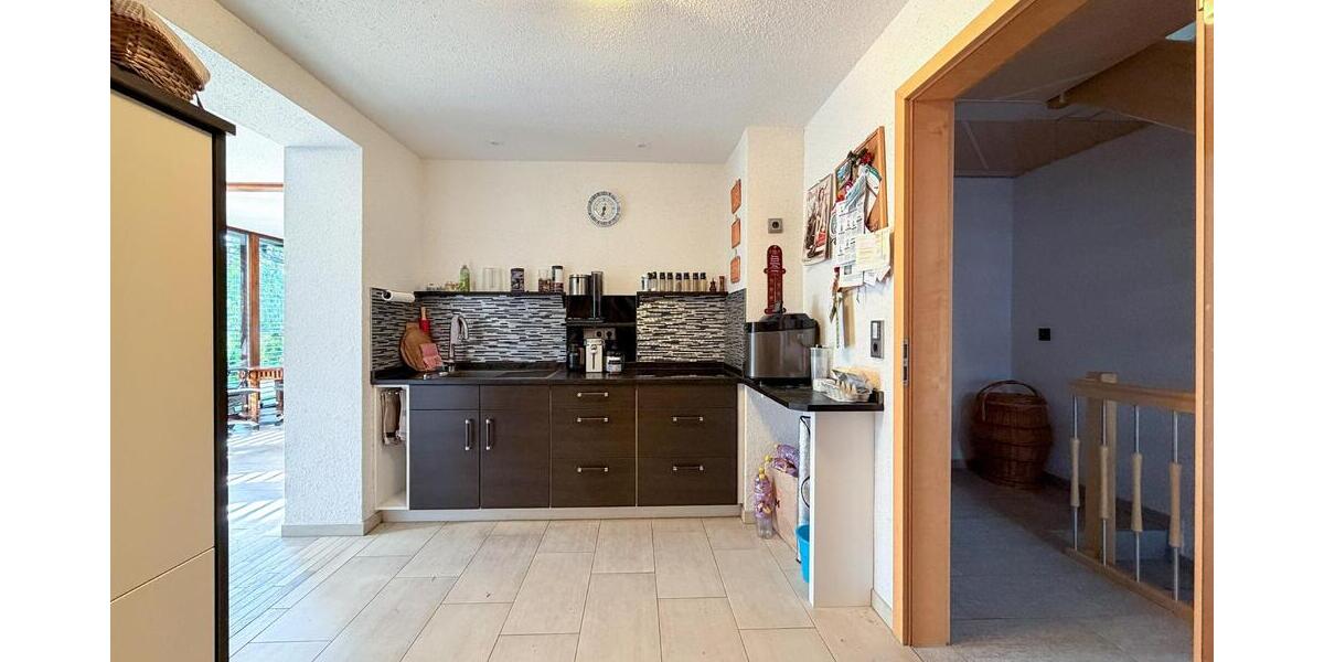 Charmante Doppelhaushälfte mit moderner Wärmepumpe, Wintergarten & gepflegtem Grundstück in BergaElster - Doppelhaushälfte Berga | Angebot:27056718