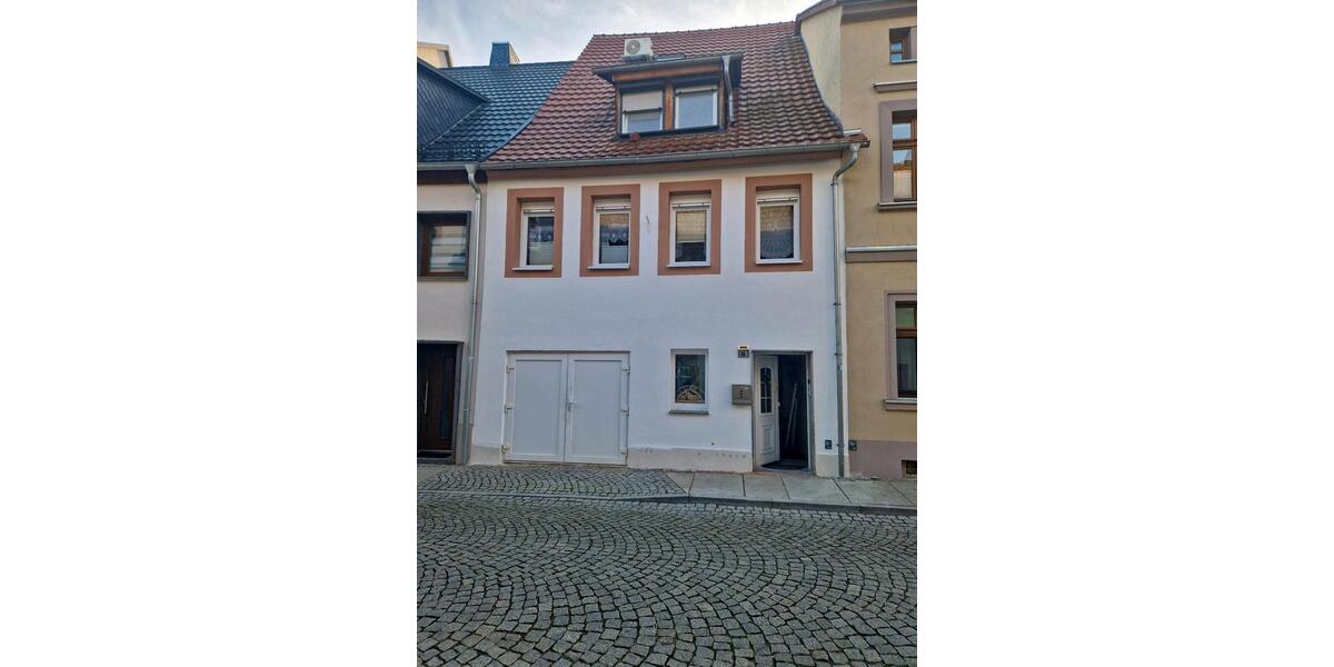 Reihenhaus Penig - 7 Zimmer, 160 m&sup2;, 140.000&euro; | Angebot:23737906