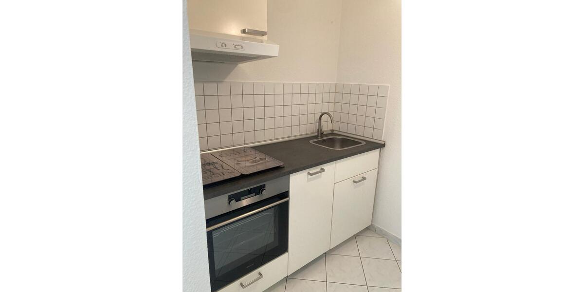 Erdgeschoßwohnung Zwickau Zwickau-West - 2 Zimmer, 36 m&sup2;, 330&euro; | Angebot:25062940