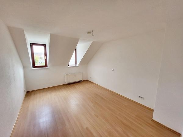 Maisonettenwohnung Reichenbach im Vogtland - 3 Zimmer, 66 m&sup2;, 400&euro; | Angebot:25962406