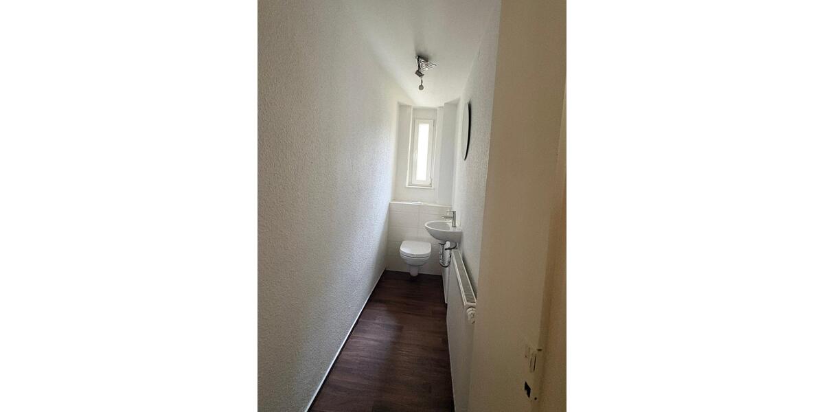 Etagenwohnung Auerbach/Vogtland Vogtland - 2 Zimmer, 65 m&sup2;, 385&euro; | Angebot:26453300