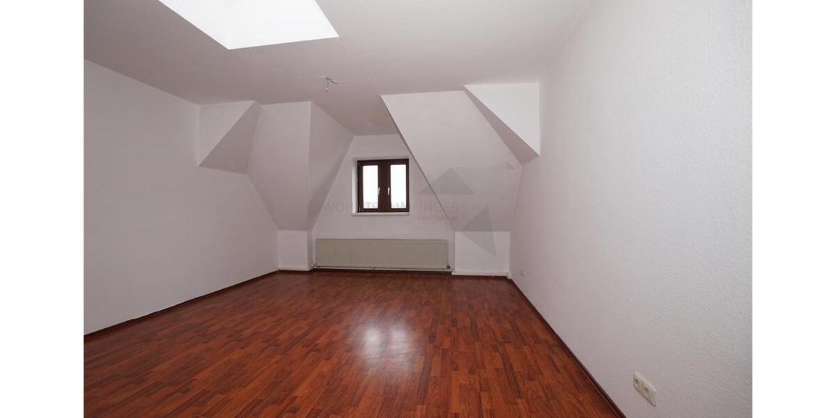 Etagenwohnung Zwickau - 4 Zimmer, 95 m&sup2;, 525&euro; | Angebot:26381226