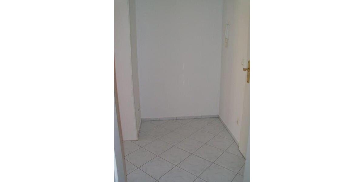 Etagenwohnung Zwickau Zwickau-Nord - 1 Zimmer, 28 m&sup2;, 220&euro; | Angebot:20581978