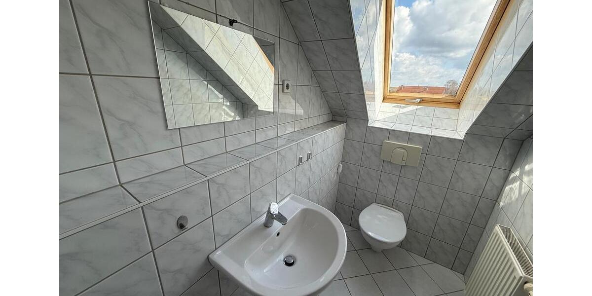 Dachgeschoßwohnung Zwickau Zwickau-Nord - 3 Zimmer, 99 m&sup2;, 620&euro; | Angebot:25753769