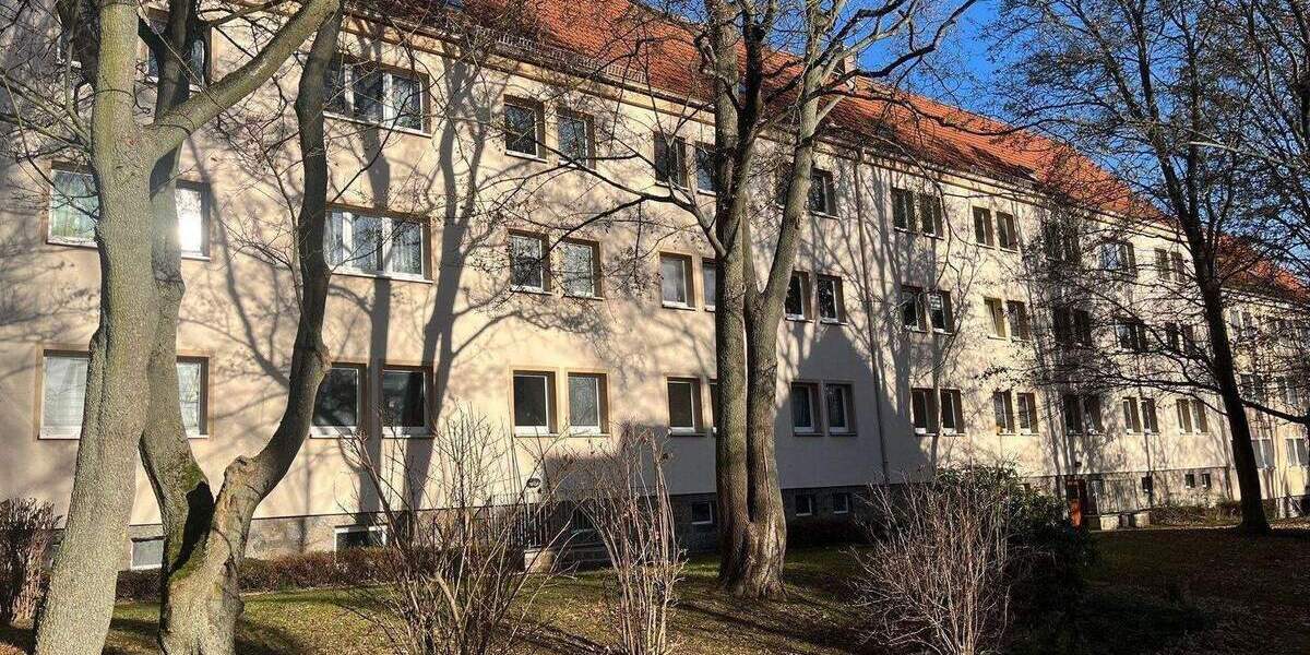 Etagenwohnung Zwickau Marienthal - 2 Zimmer, 52 m&sup2;, 299&euro; | Angebot:25700210