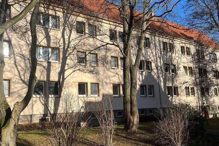 Wohnung Zwickau Marienthal - 2 Zimmer, 52 m&sup2;, 299&euro; | Angebot:25700210