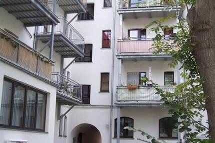 Wohnung Zwickau Innenstadt - 3 Zimmer, 88 m&sup2;, 550&euro; | Angebot:25670162
