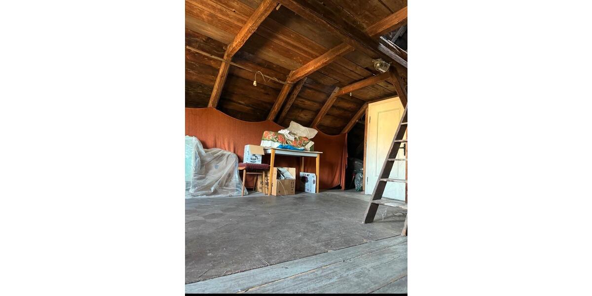 Einfamilienhaus Hohenstein-Ernstthal Ernstthal - 9 Zimmer, 140 m&sup2;, 78.000&euro; | Angebot:24615172