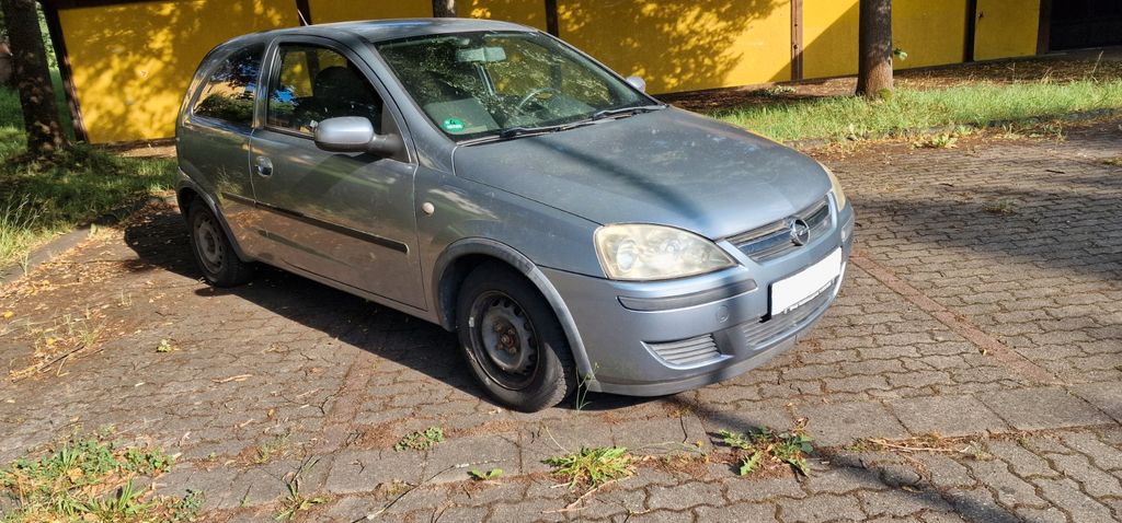Opel Corsa 136.585 km 1.650 &euro; Hohenstein-Ernstthal 09337