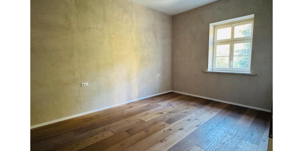 Etagenwohnung Schmölln - 2 Zimmer, 73 m&sup2;, 475&euro; | Angebot:25080051