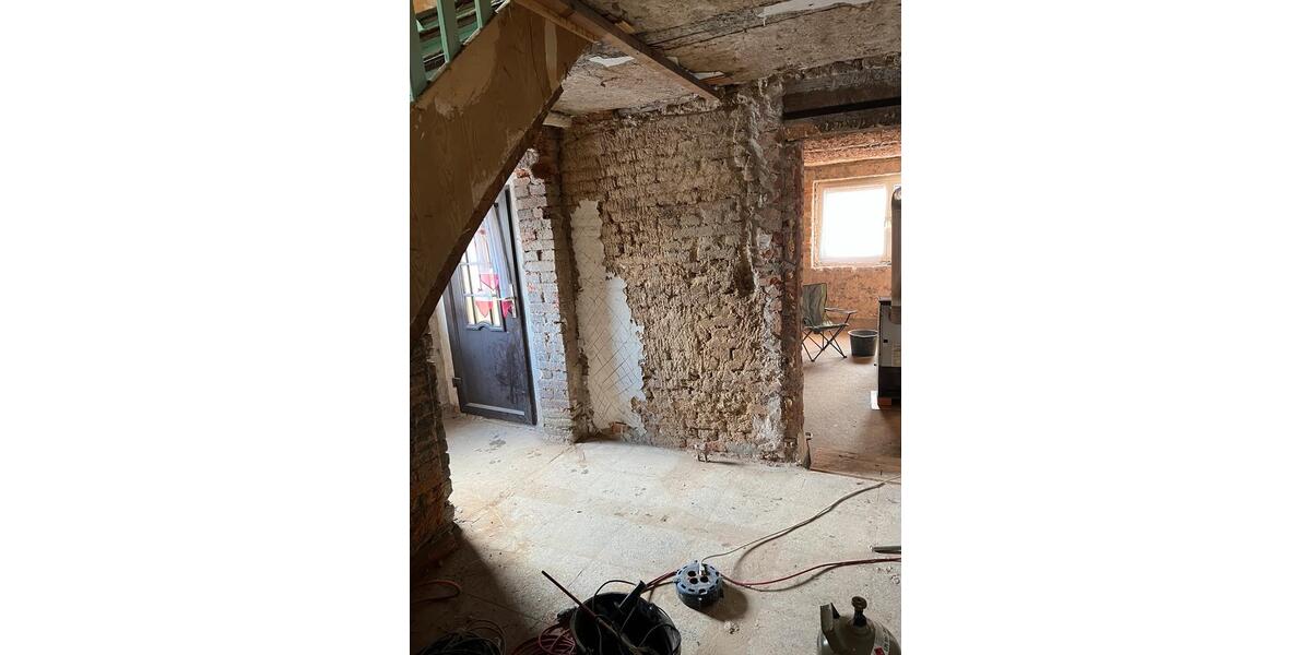 Einfamilienhaus Langenwetzendorf - 7 Zimmer, 186 m&sup2;, 42.000&euro; | Angebot:17319847