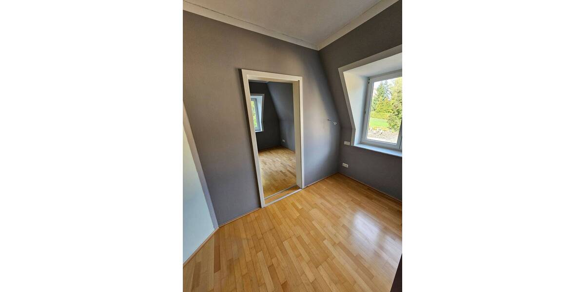 Etagenwohnung Crimmitschau - 5 Zimmer, 248 m&sup2;, 446.400&euro; | Angebot:25958956