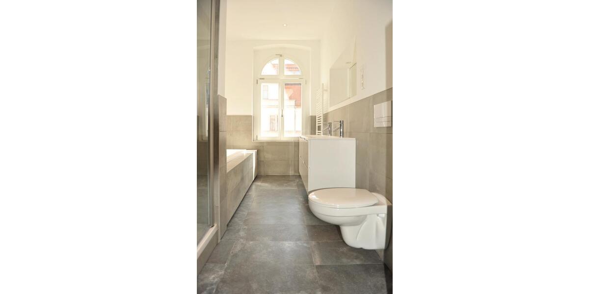 Etagenwohnung Zwickau - 4 Zimmer, 126 m&sup2;, 1.035&euro; | Angebot:24473692