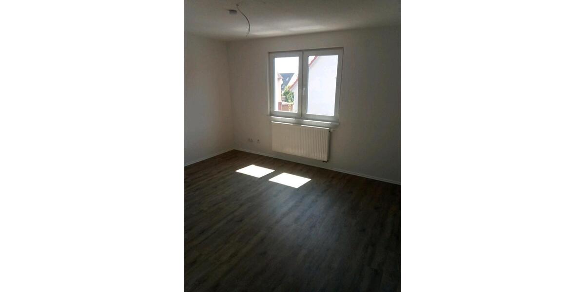 Etagenwohnung Ronneburg - 4 Zimmer, 105 m&sup2;, 1.380&euro; | Angebot:25417077