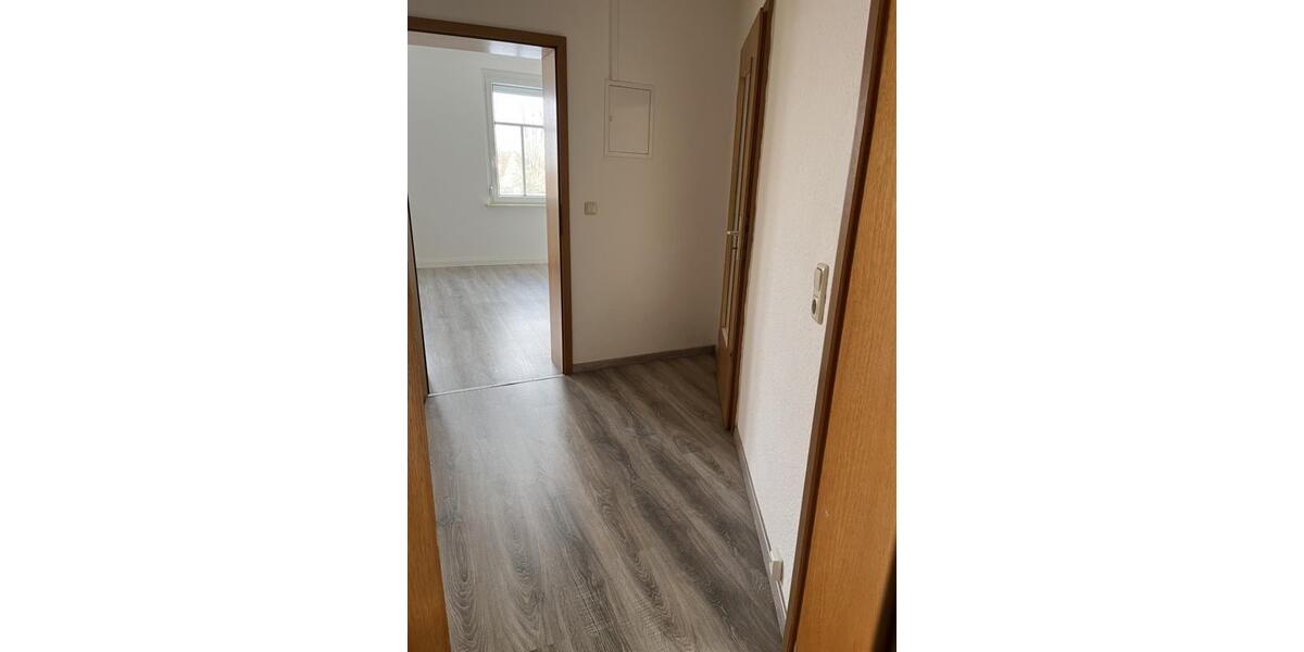 Etagenwohnung Meerane - 3.5 Zimmer, 85 m&sup2;, 445&euro; | Angebot:24677183