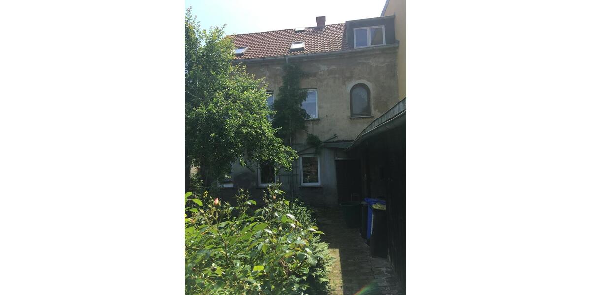 Reihenhaus Meerane - 9 Zimmer, 120 m&sup2;, 49.900&euro; | Angebot:25378971