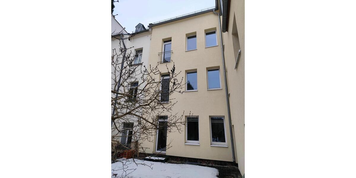 Etagenwohnung Glauchau - 2 Zimmer, 72 m&sup2;, 395&euro; | Angebot:25100565