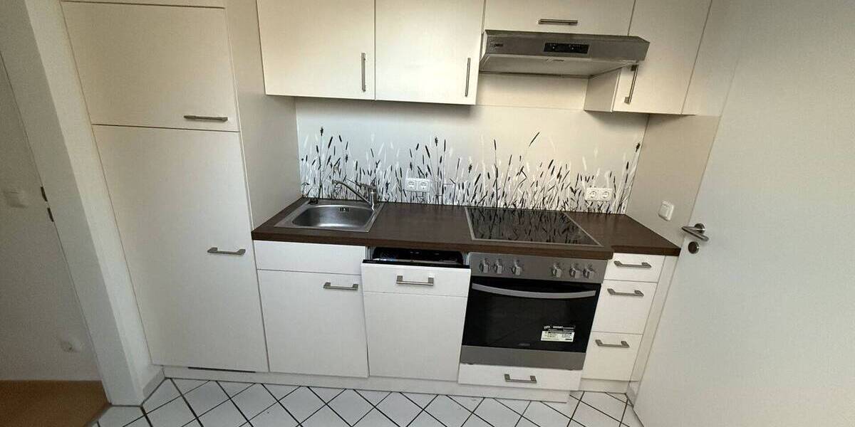 Etagenwohnung Zwickau Innenstadt - 2 Zimmer, 67 m&sup2;, 440&euro; | Angebot:25670164