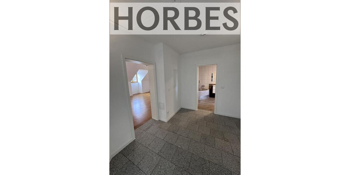 Dachgeschoßwohnung Zwickau Zwickau-Nord - 2 Zimmer, 106 m&sup2;, 850&euro; | Angebot:24874264