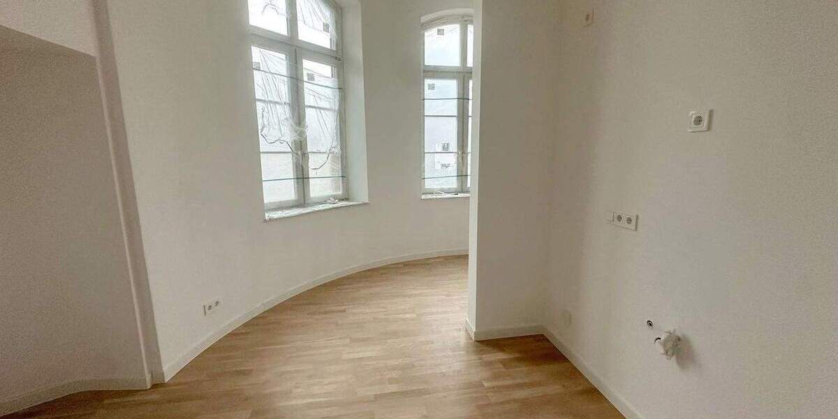 Etagenwohnung Zwickau Innenstadt - 2 Zimmer, 48 m&sup2;, 387&euro; | Angebot:25689598