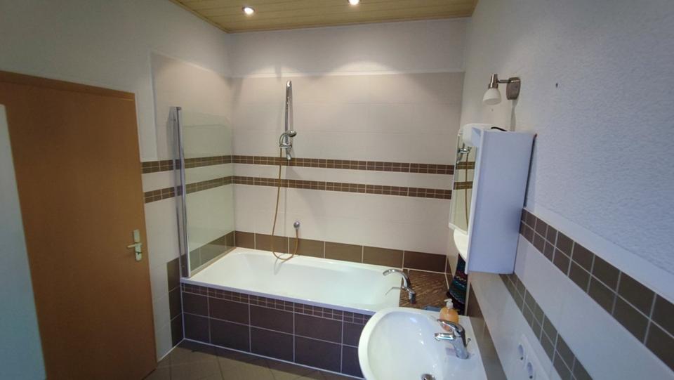 Etagenwohnung Greiz - 2 Zimmer, 50 m&sup2;, 420&euro; | Angebot:25719657