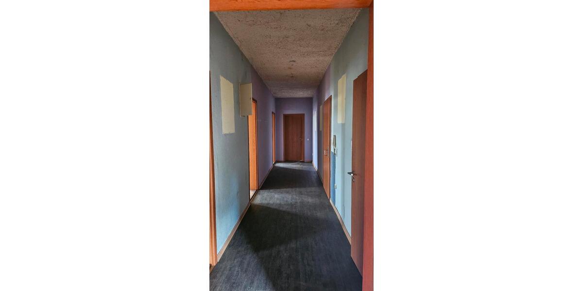 Etagenwohnung Oberlungwitz - 4 Zimmer, 106 m&sup2;, 750&euro; | Angebot:25369426