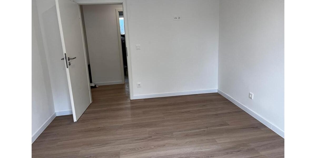 Erdgeschoßwohnung Hohenstein-Ernstthal Ernstthal - 3 Zimmer, 61 m&sup2;, 665&euro; | Angebot:25646725