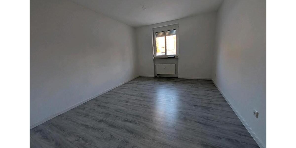 Etagenwohnung Thalheim/Erzgebirge Erzgebirge - 4 Zimmer, 98 m&sup2;, 810&euro; | Angebot:25419782