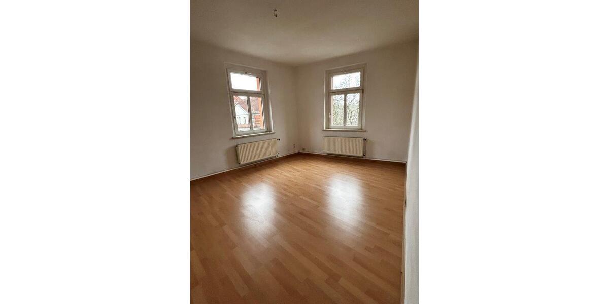 Etagenwohnung Zwickau Auerbach - 2 Zimmer, 58 m&sup2;, 330&euro; | Angebot:26637272