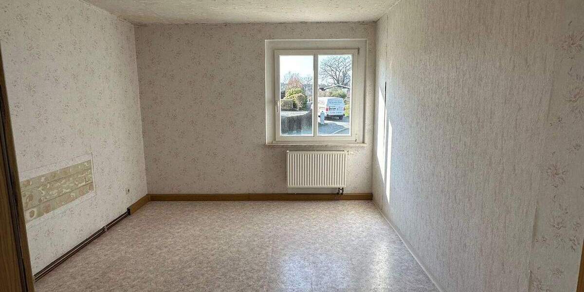 Etagenwohnung Netzschkau - 2 Zimmer, 61 m&sup2;, 310&euro; | Angebot:25864440