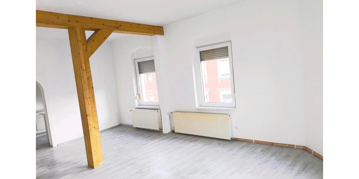 Etagenwohnung Zwickau Neuplanitz - 5 Zimmer, 100 m&sup2;, 650&euro; | Angebot:26293191