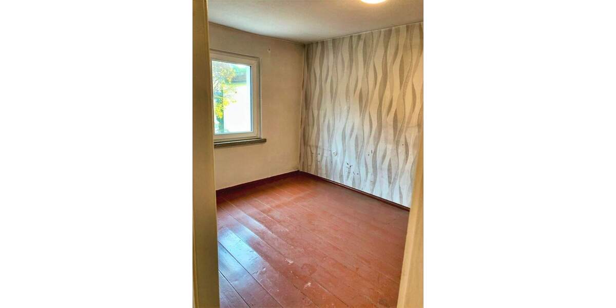 Einfamilienhaus Reichenbach - 5 Zimmer, 95 m&sup2;, 35.000&euro; | Angebot:25662060
