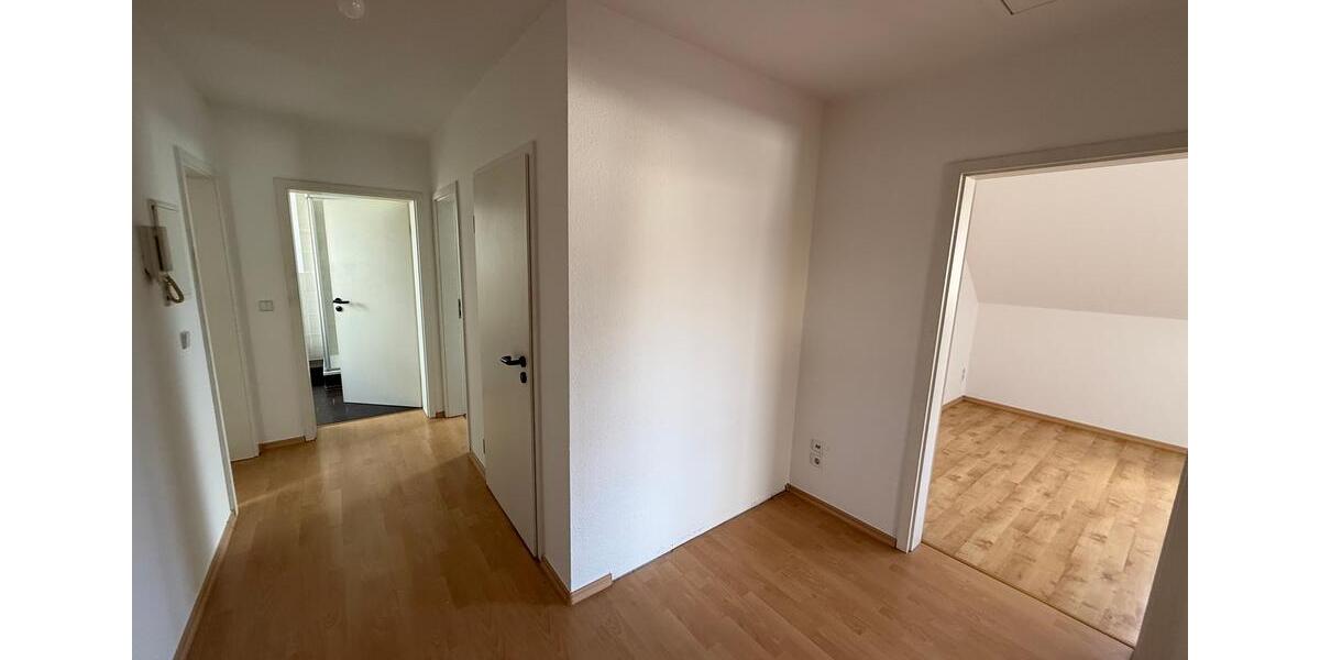 Dachgeschoßwohnung Zwickau Zwickau-Nord - 3 Zimmer, 99 m&sup2;, 620&euro; | Angebot:25753769