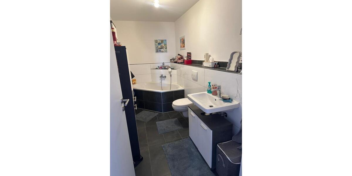 Dachgeschoßwohnung Stollberg (Erzgebirge) - 4 Zimmer, 103 m&sup2;, 892&euro; | Angebot:25510912