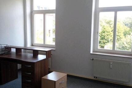 Wohnung Zwickau - 2 Zimmer, 45 m&sup2;, 225&euro; | Angebot:25934615