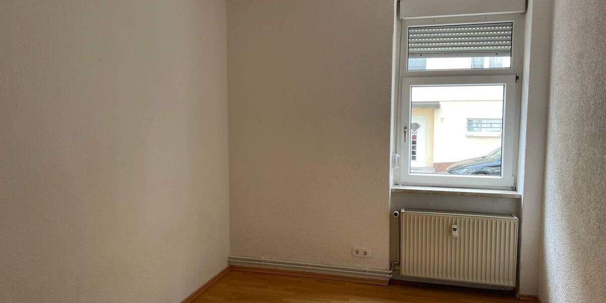 Etagenwohnung Aue - 4 Zimmer, 95 m&sup2;, 414&euro; | Angebot:25774756