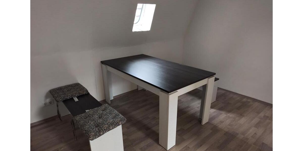 Etagenwohnung Mülsen - 3 Zimmer, 75 m&sup2;, 399&euro; | Angebot:24814201