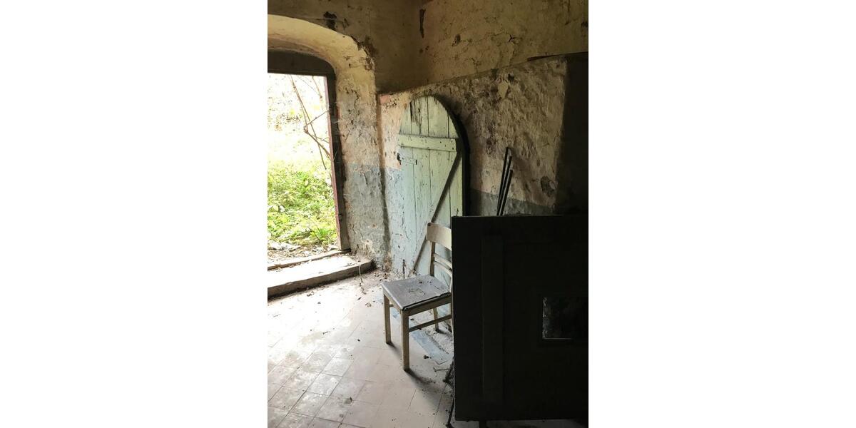 Einfamilienhaus Schmölln - 15 Zimmer, 250 m&sup2;, 150.000&euro; | Angebot:25340346