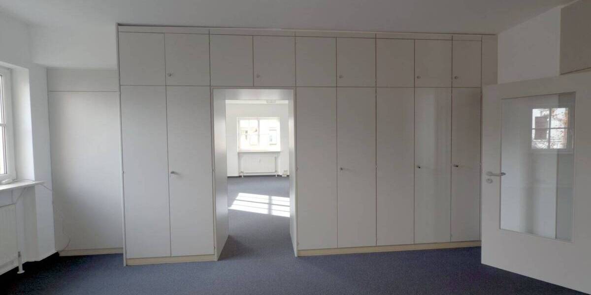Gewerbeobjekt Zwickau Innenstadt - 4 Zimmer, 143 m&sup2;, 110.000&euro; | Angebot:25707412