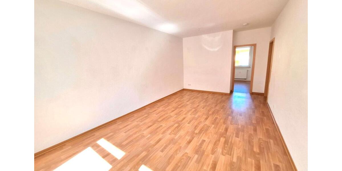 Etagenwohnung Reichenbach im Vogtland - 2 Zimmer, 50 m&sup2;, 256&euro; | Angebot:26676996
