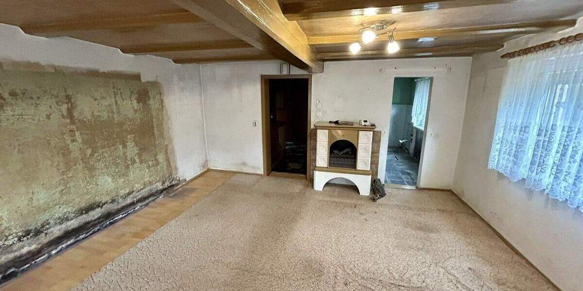 Einfamilienhaus Treuen - 7 Zimmer, 95 m&sup2;, 29.000&euro; | Angebot:25686179