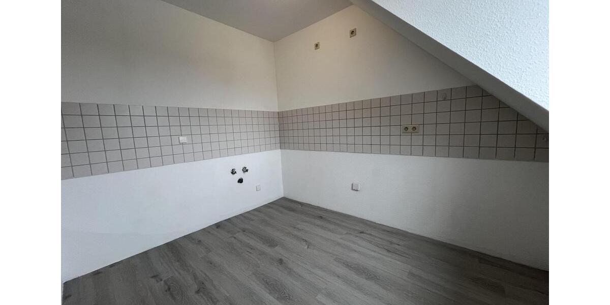 Dachgeschoßwohnung Schneeberg - 1 Zimmer, 42 m&sup2;, 240&euro; | Angebot:25894089