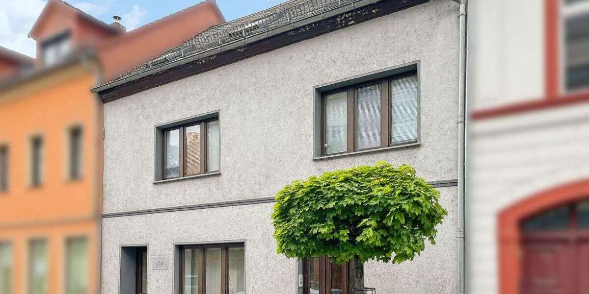 Einfamilienhaus Meerane - 6 Zimmer, 110 m&sup2;, 99.999&euro; | Angebot:21794106