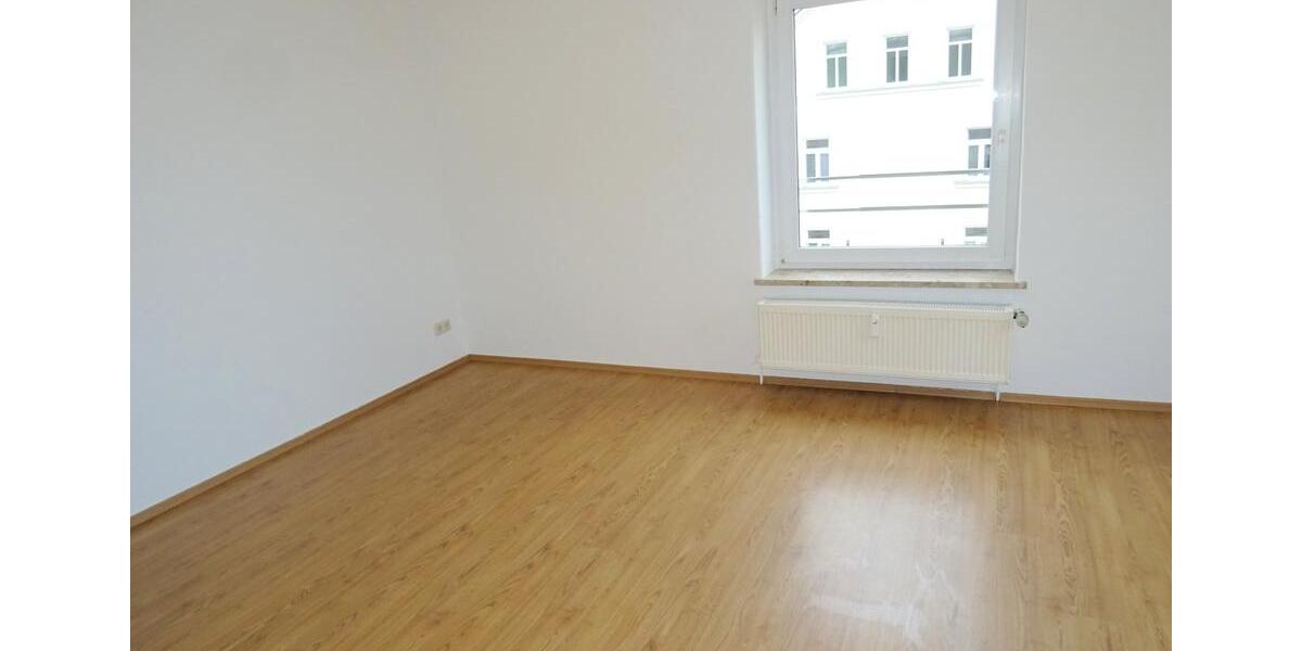 Etagenwohnung Werdau - 3 Zimmer, 82 m&sup2;, 450&euro; | Angebot:23438477