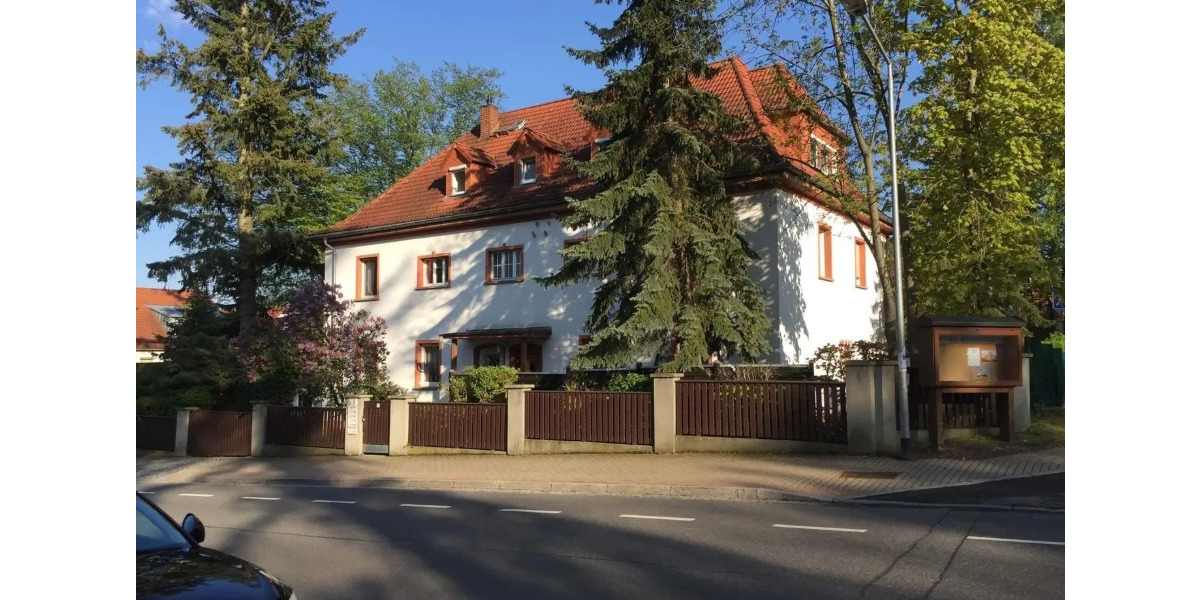 Etagenwohnung Meerane - 2 Zimmer, 66 m&sup2;, 390&euro; | Angebot:25726213