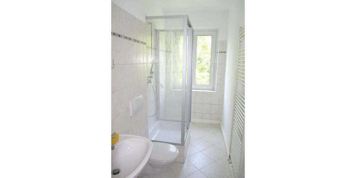 Etagenwohnung Zwickau Zwickau-Nord - 2 Zimmer, 42 m&sup2;, 270&euro; | Angebot:24252554