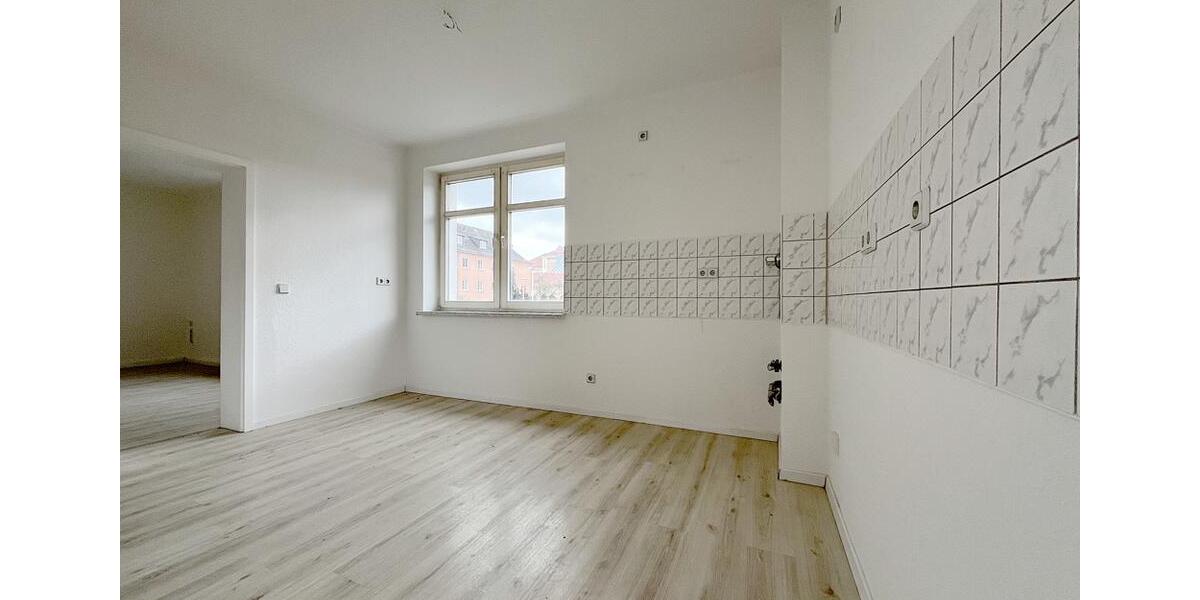 Etagenwohnung Glauchau - 2 Zimmer, 57 m&sup2;, 370&euro; | Angebot:26001474