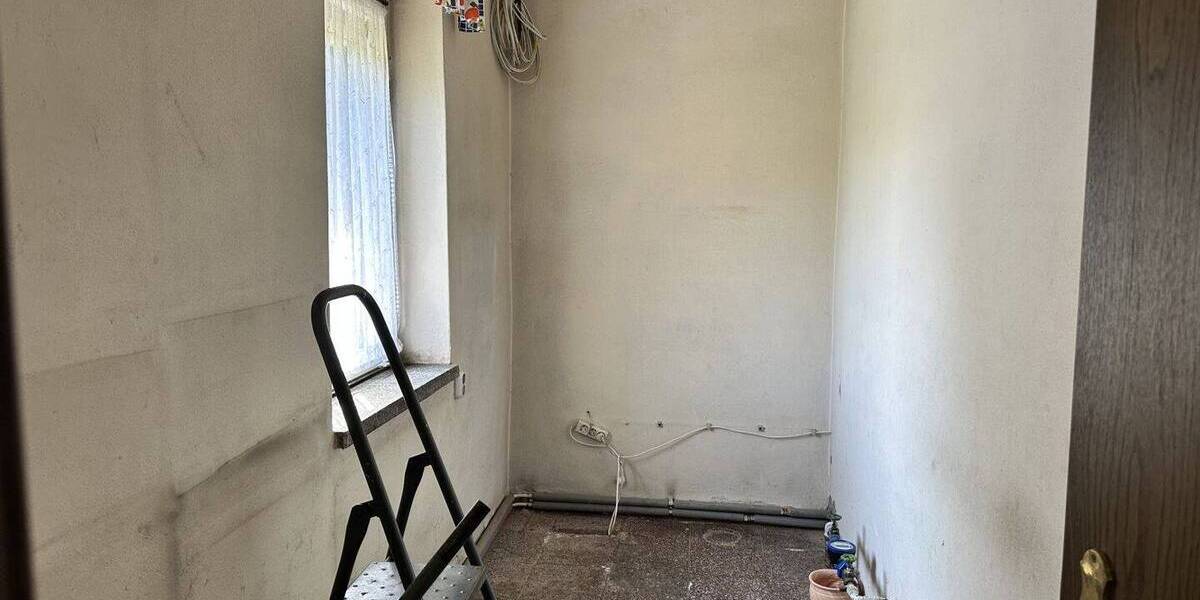 Bauernhaus, Landhaus Werdau Langenhessen - 9 Zimmer, 229 m&sup2;, 145.000&euro; | Angebot:25747106