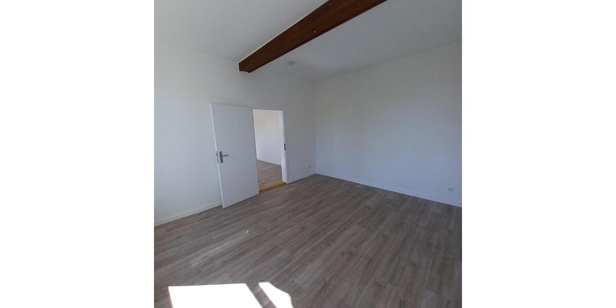 Dachgeschoßwohnung Zwickau Zwickau-West - 3 Zimmer, 62 m&sup2;, 340&euro; | Angebot:20618659