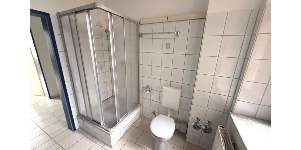 Erdgeschoßwohnung Reichenbach im Vogtland - 2 Zimmer, 70 m&sup2;, 350&euro; | Angebot:21558276